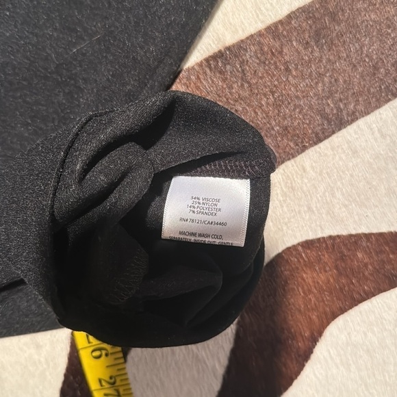 Eileen Fisher black pants - Picture 7 of 7